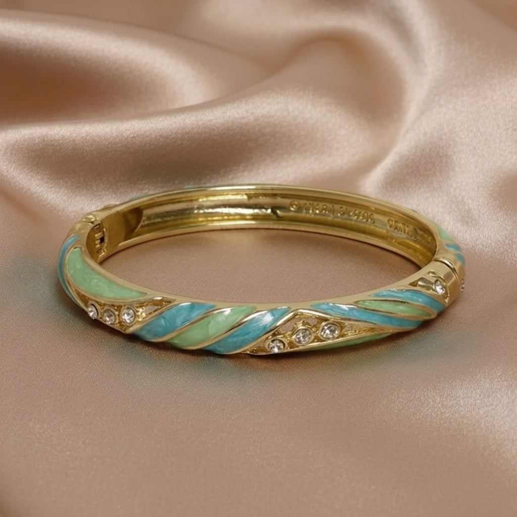 Blauw gouden bangle armband met steentjes
